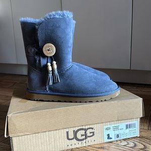 Ugg Bailey Charms
